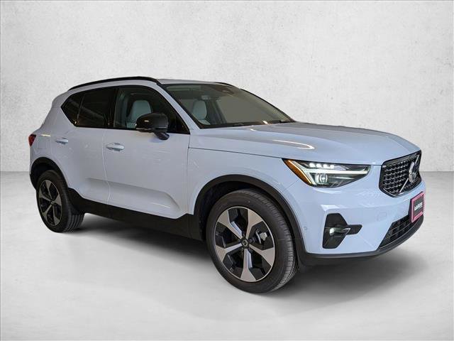 New 2026 Volvo XC40 B5 Plus w/ Protection Package Premier image 7