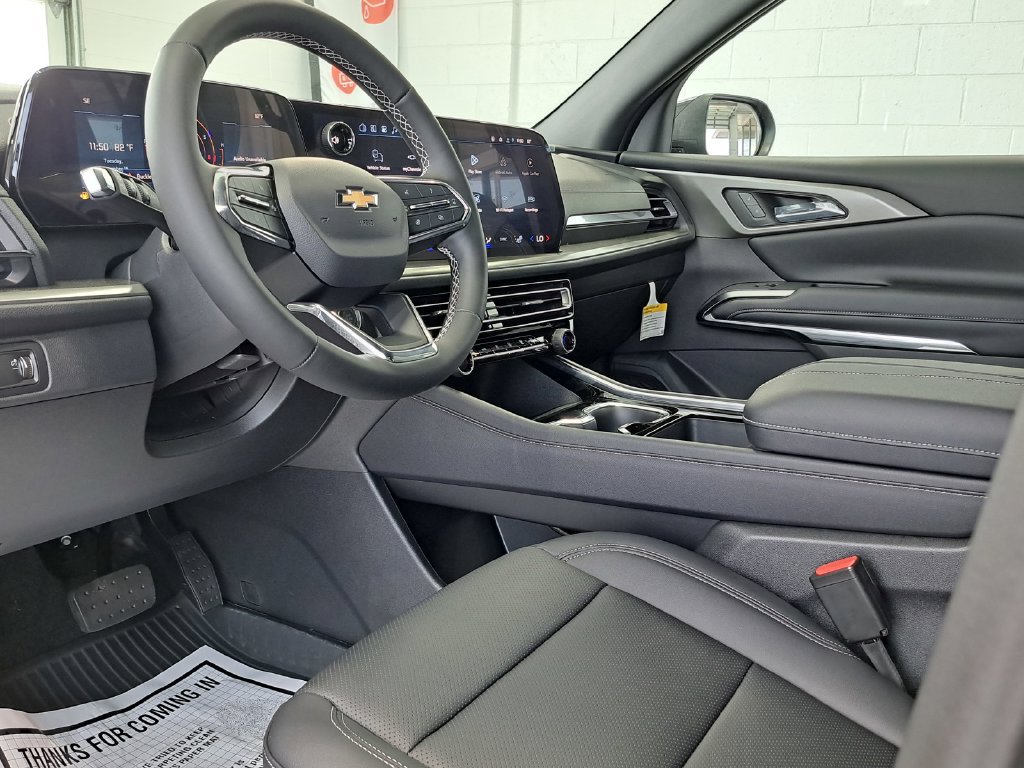 New 2027 Chevrolet Traverse LT w/ Driver Confidence Package FWD image 7