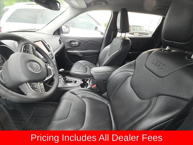 Used 2022 Jeep Cherokee Latitude Lux AWD/4WD image 3