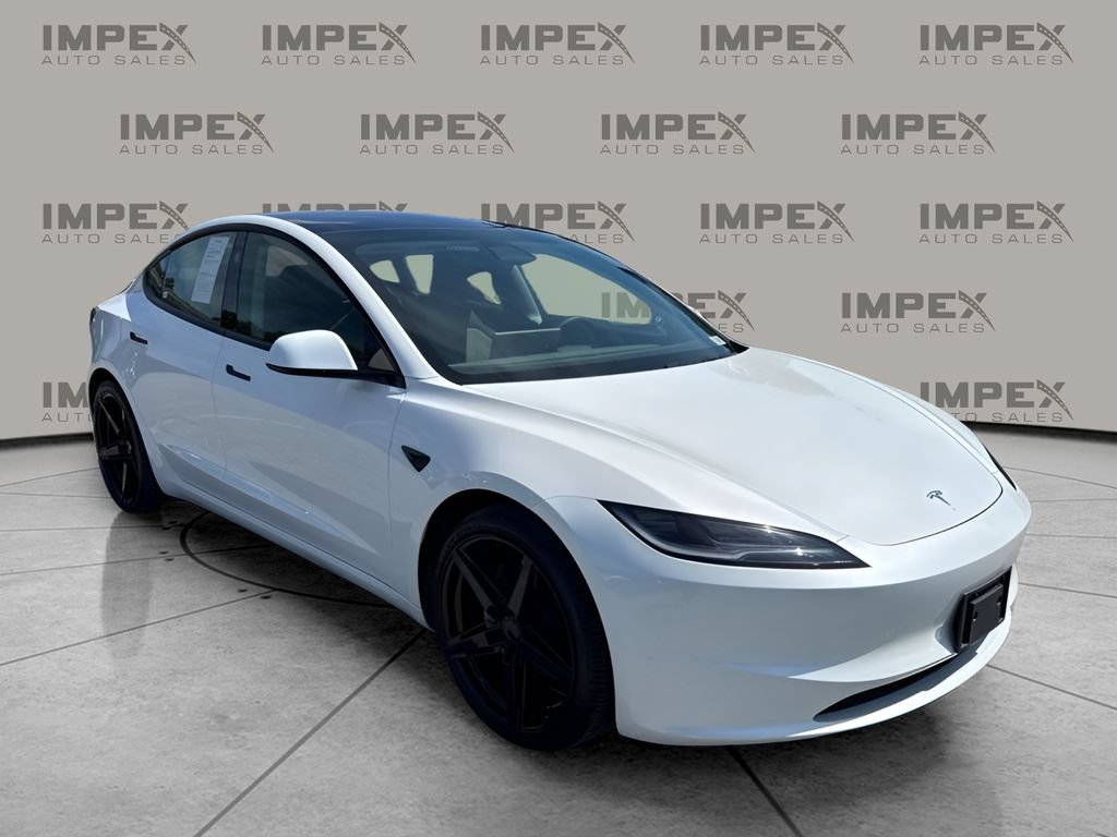 Used 2024 Tesla Model 3 Standard Range RWD image 4