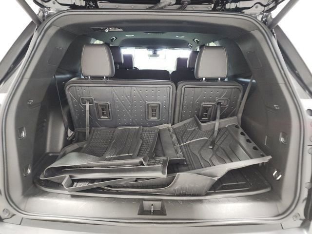 Used 2023 Chevrolet Traverse LT w/ LT Premium Package image 40