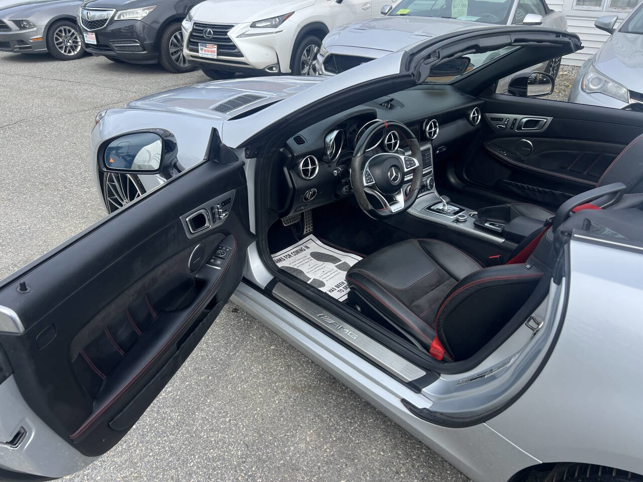 Used 2018 Mercedes-Benz SLC 43 AMG image 29