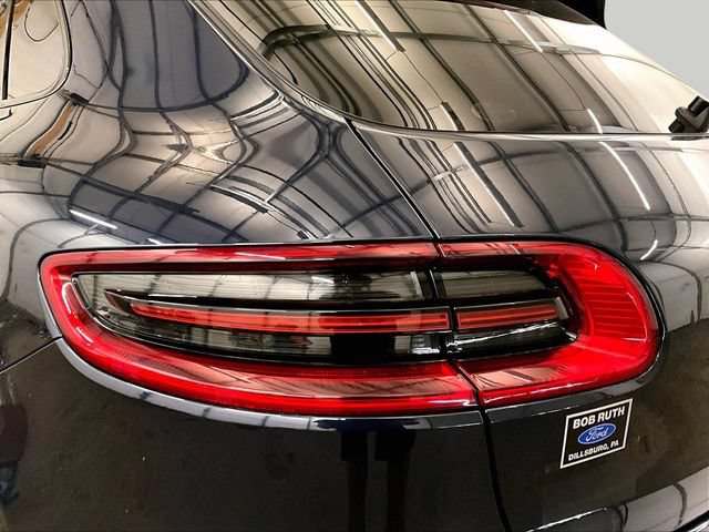 Used 2017 Porsche Macan AWD/4WD image 28