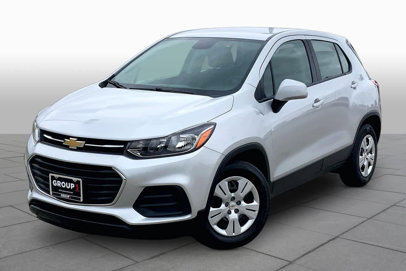 Used 2018 Chevrolet Trax LS FWD image 1