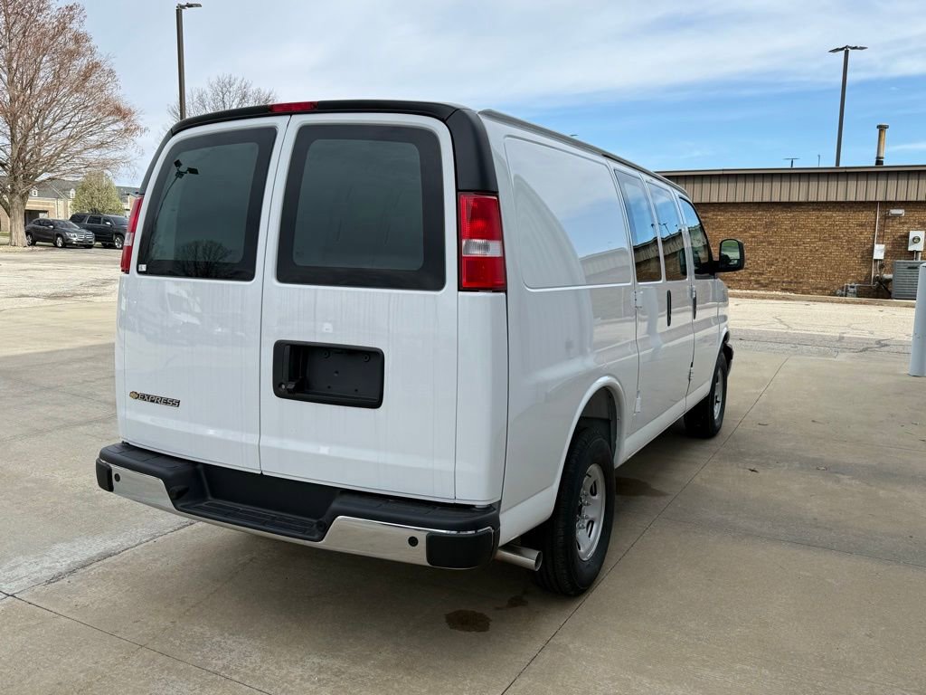 New 2026 Chevrolet Express 2500 w/ Driver Convenience Package image 8
