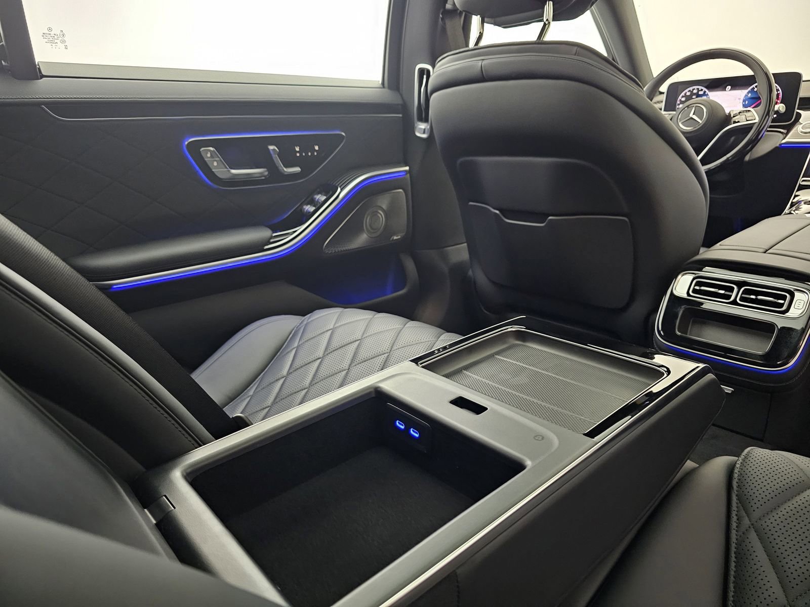 New 2026 Mercedes-Benz S 580 4MATIC Sedan image 31