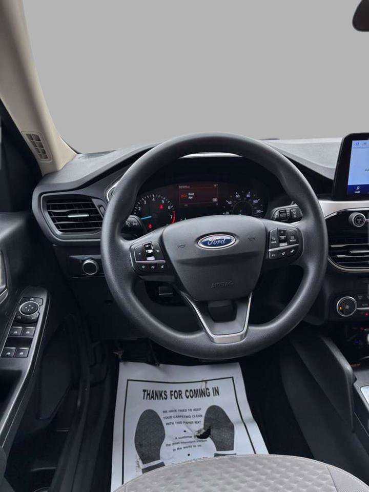 Used 2020 Ford Escape SE image 21