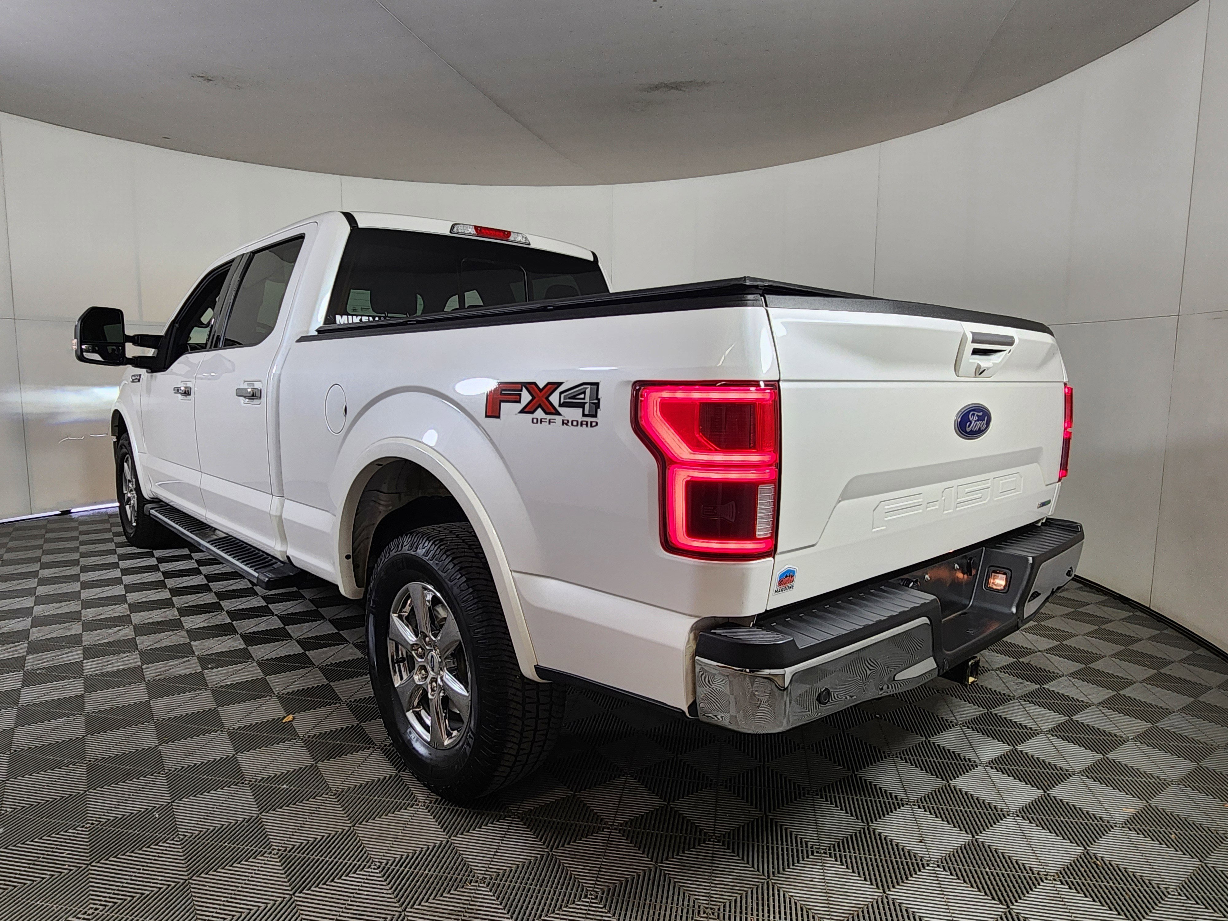 Used 2019 Ford F150 Lariat w/ Equipment Group 502A Luxury AWD/4WD image 5