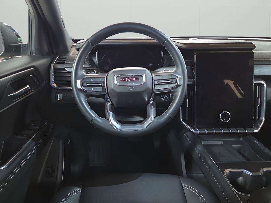 Used 2024 GMC Acadia Elevation image 12