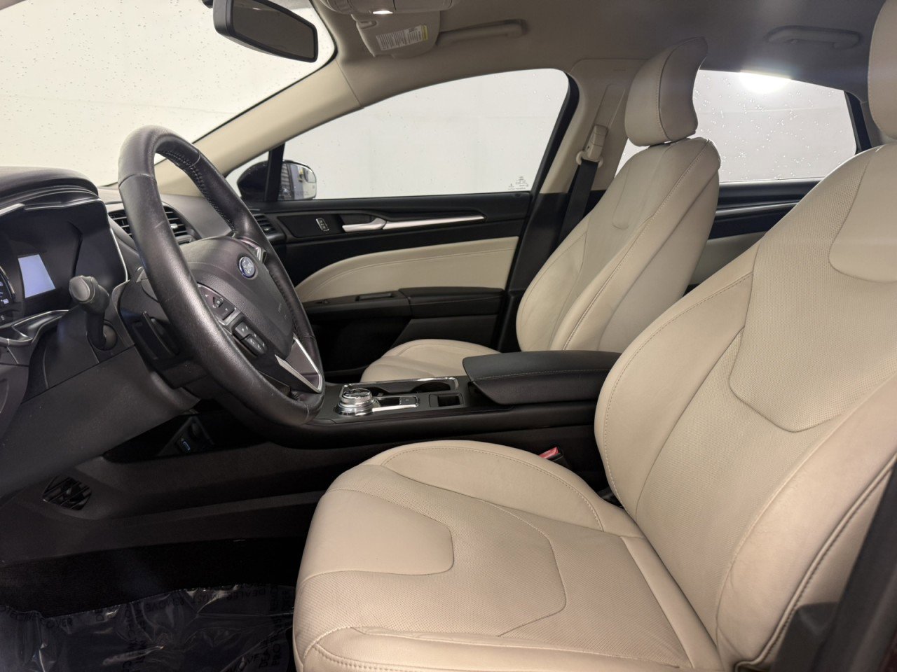 Used 2017 Ford Fusion Titanium image 14