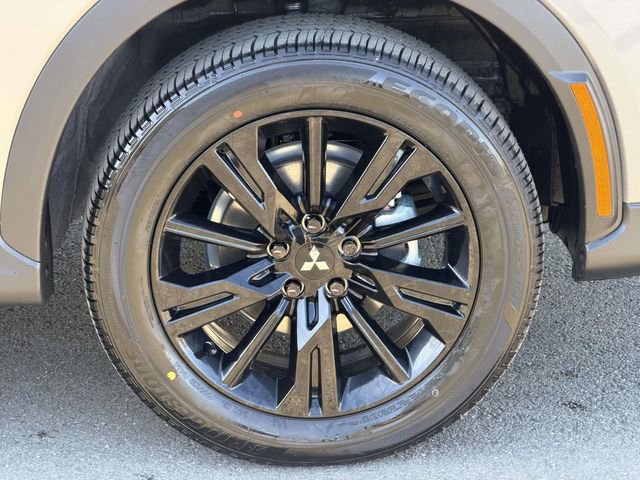 New 2026 Mitsubishi Eclipse Cross Black Edition image 7