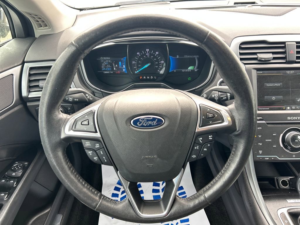 Used 2015 Ford Fusion Titanium image 16