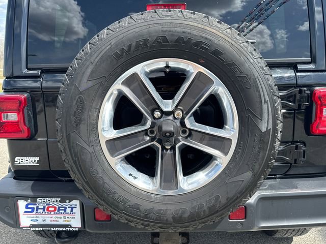 Used 2019 Jeep Wrangler Unlimited Sahara w/ Dual Top Group image 8