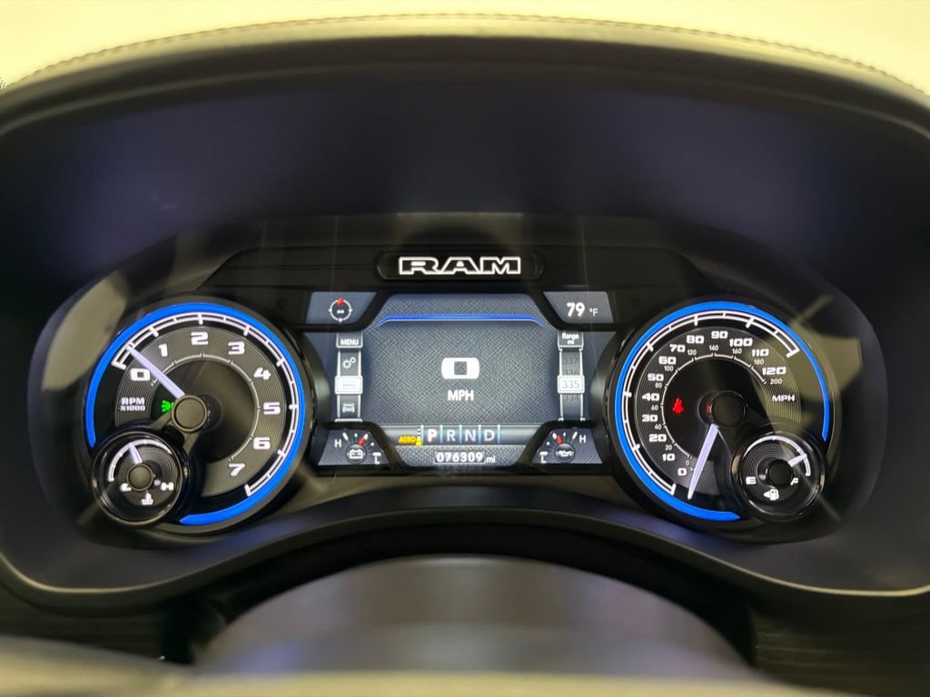 Used 2022 RAM 1500 Limited w/ Body-Colour Bumper Group AWD/4WD image 17