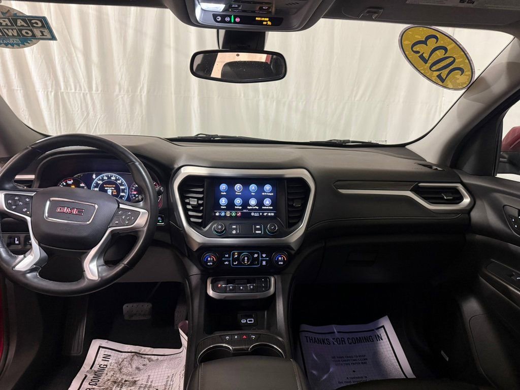 Used 2023 GMC Acadia SLT w/ Technology Package image 2