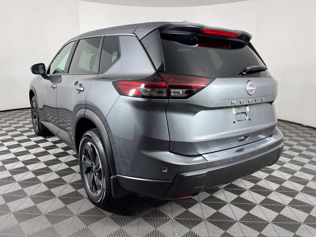 Certified 2026 Nissan Rogue SV FWD image 8