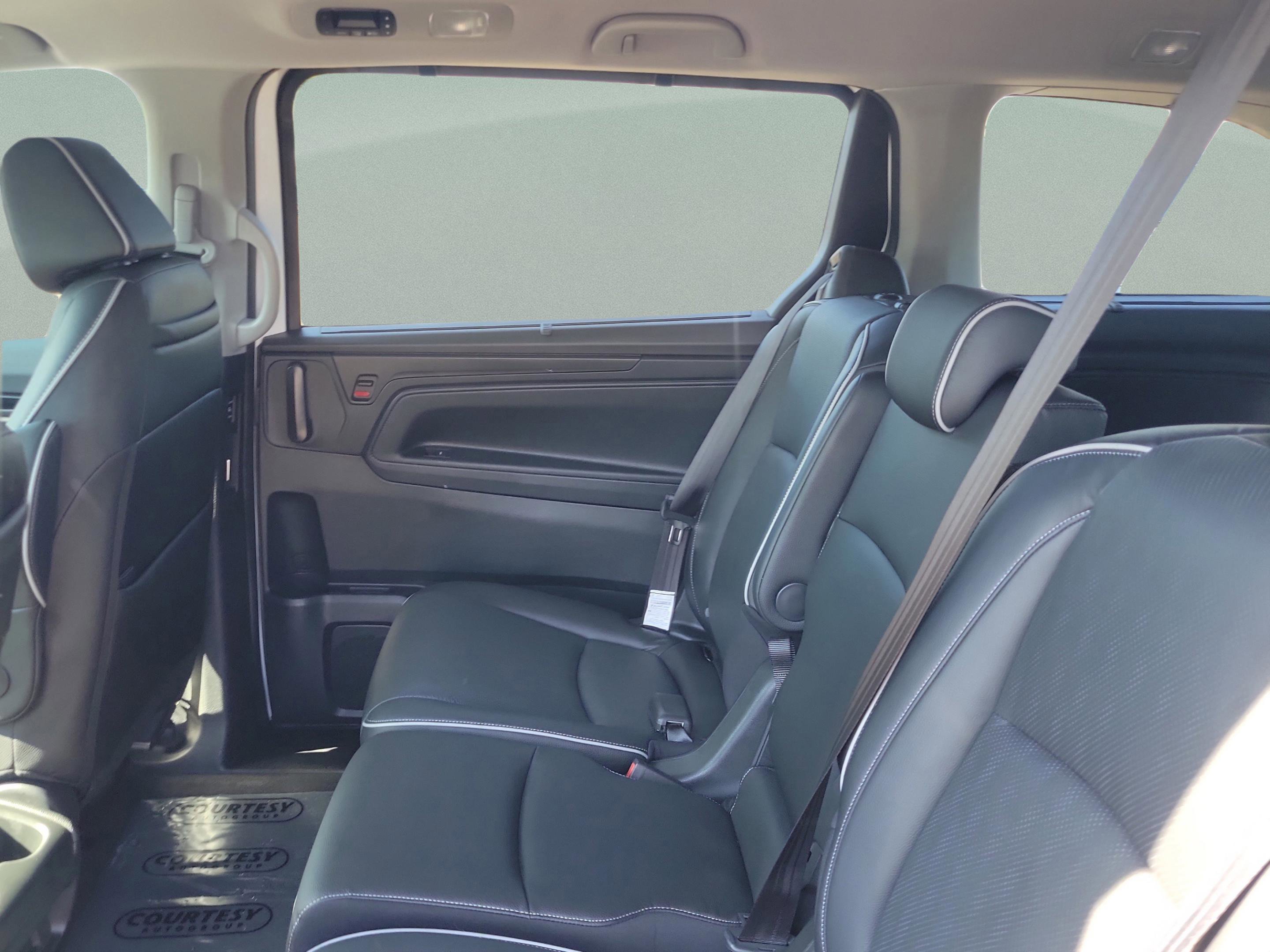 Used 2024 Honda Odyssey Elite image 8