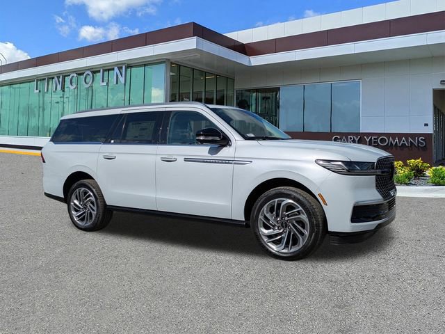 New 2026 Lincoln Navigator L Reserve image 2