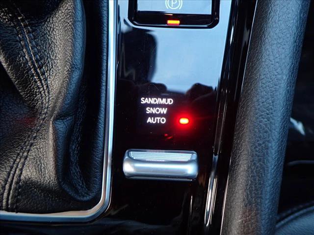 Used 2024 Jeep Compass Limited image 21