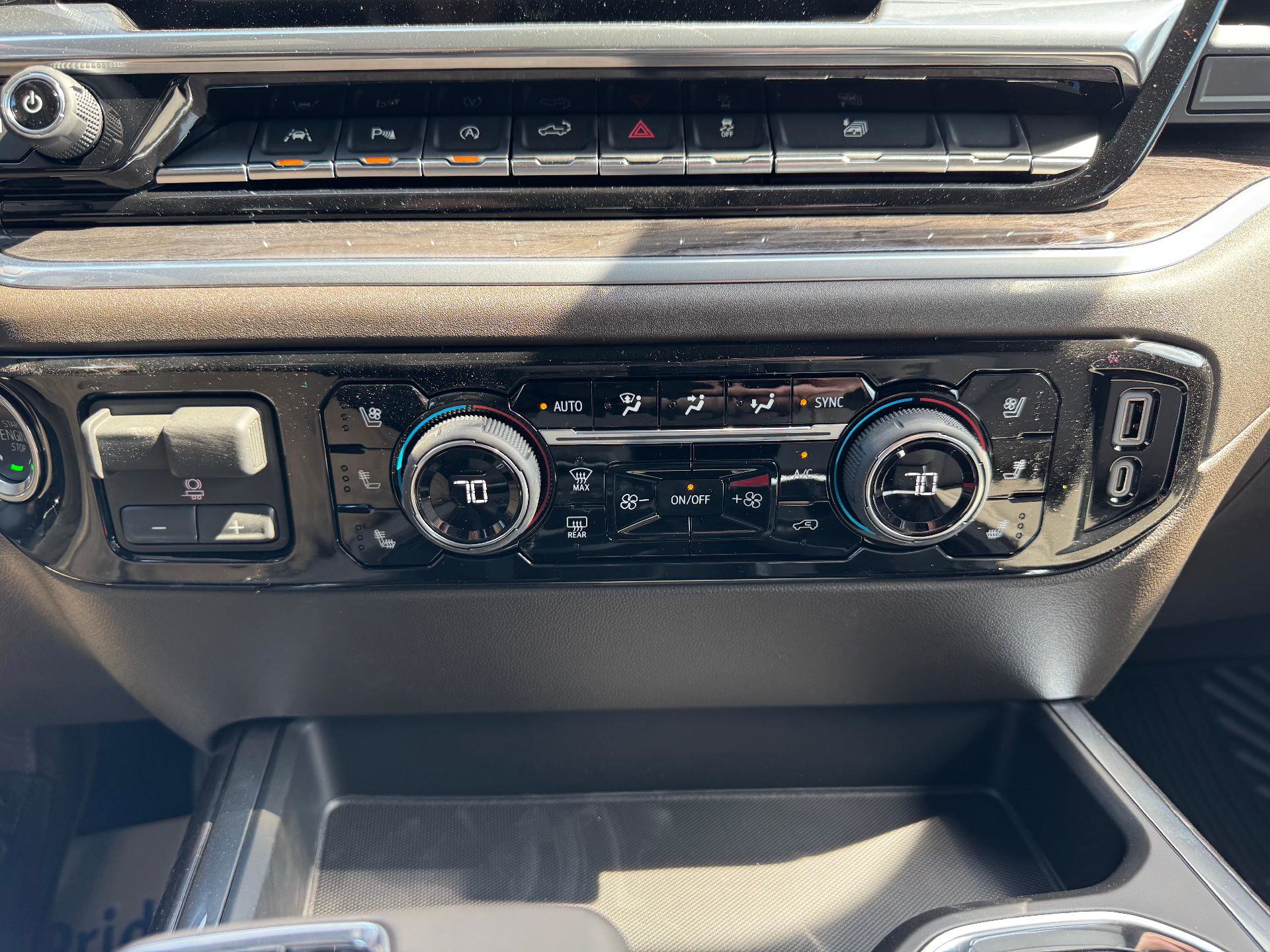 New 2026 Chevrolet Silverado 1500 LTZ w/ LTZ Premium Package AWD/4WD image 38