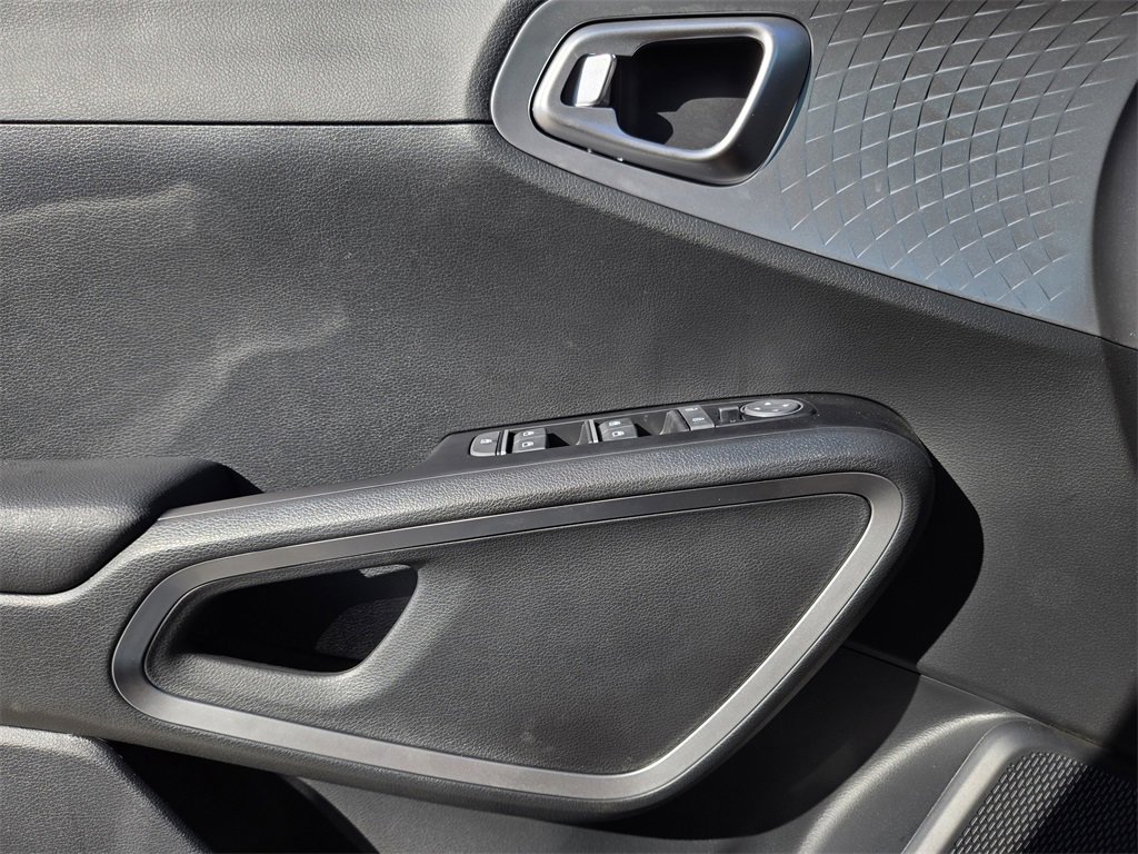 New 2025 Kia Soul S image 16