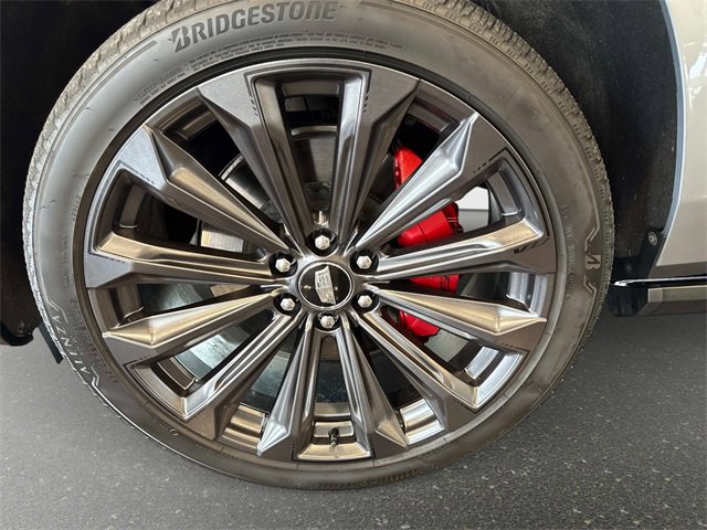 Used 2025 Cadillac Escalade V image 10