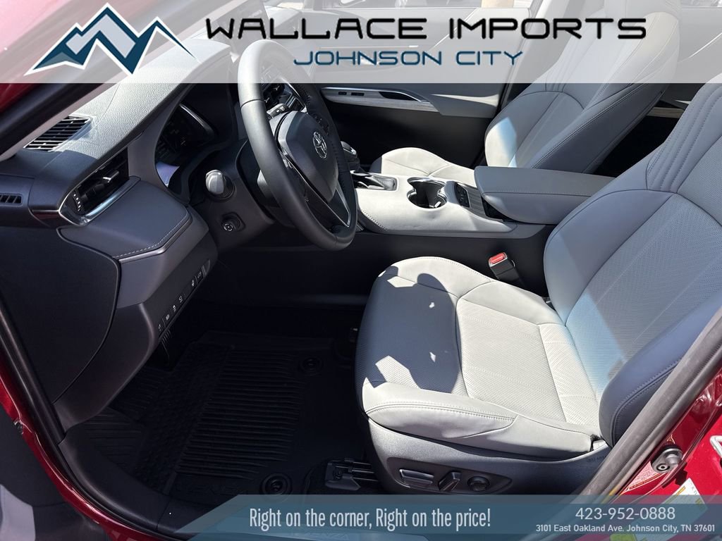 Used 2024 Toyota Venza Limited AWD/4WD image 14