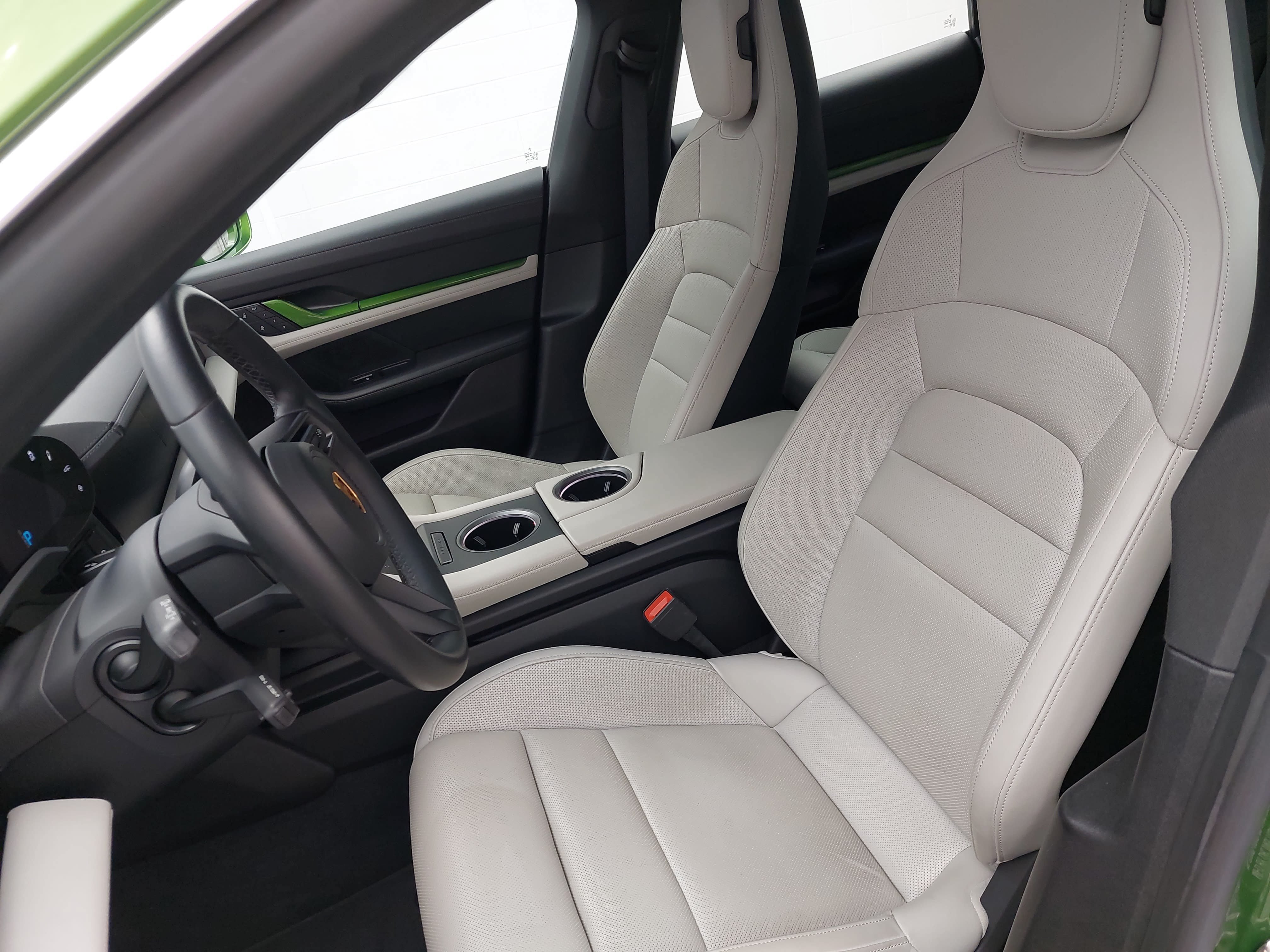 Certified 2022 Porsche Taycan 4S AWD/4WD image 5