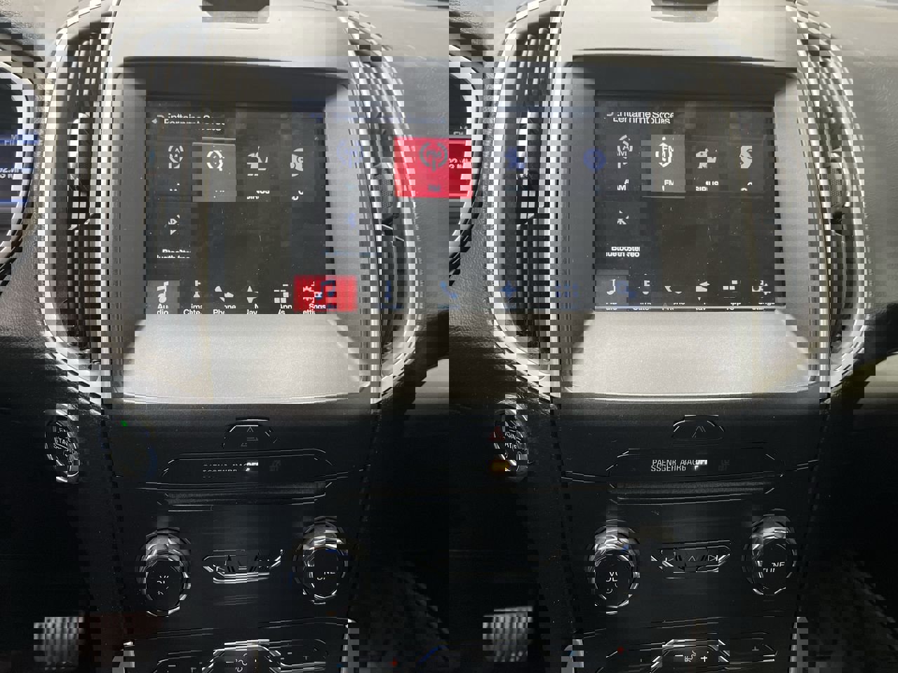 Used 2016 Ford Edge SEL w/ Canadian Touring Package image 19