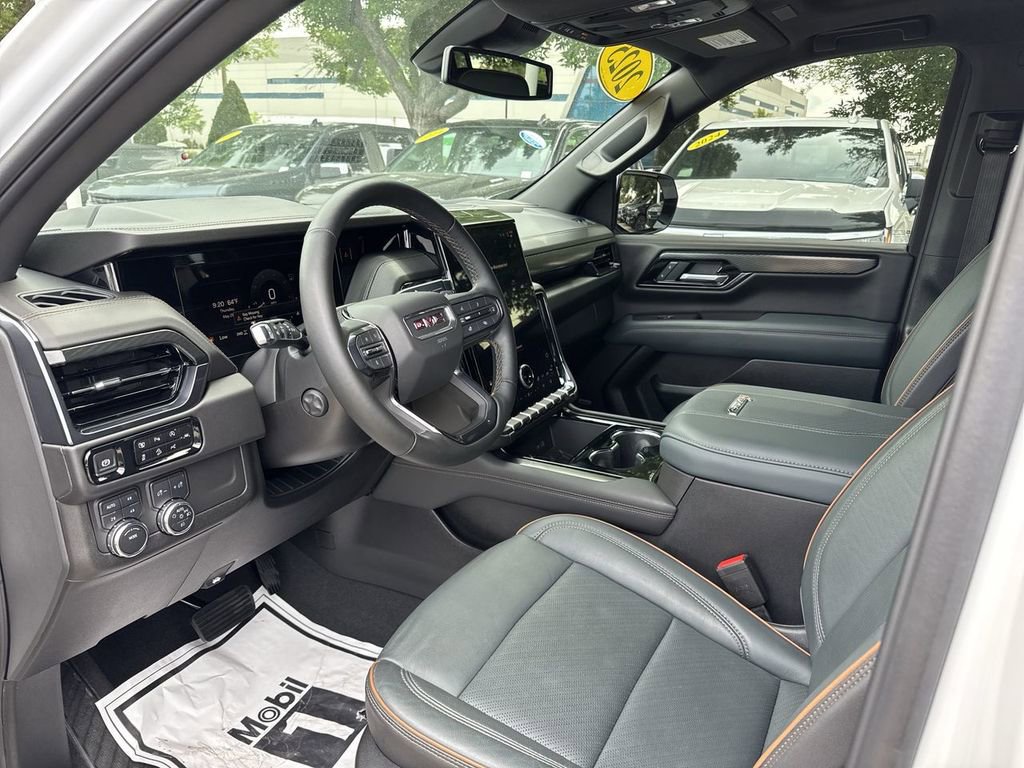 Used 2025 GMC Yukon XL AT4 w/ LPO, Floor Liner Package AWD/4WD image 14