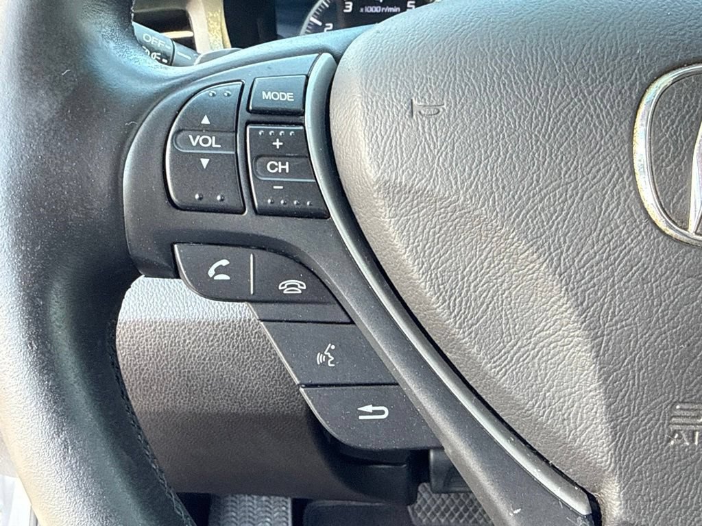 Used 2013 Acura ILX w/ Technology Package FWD image 24