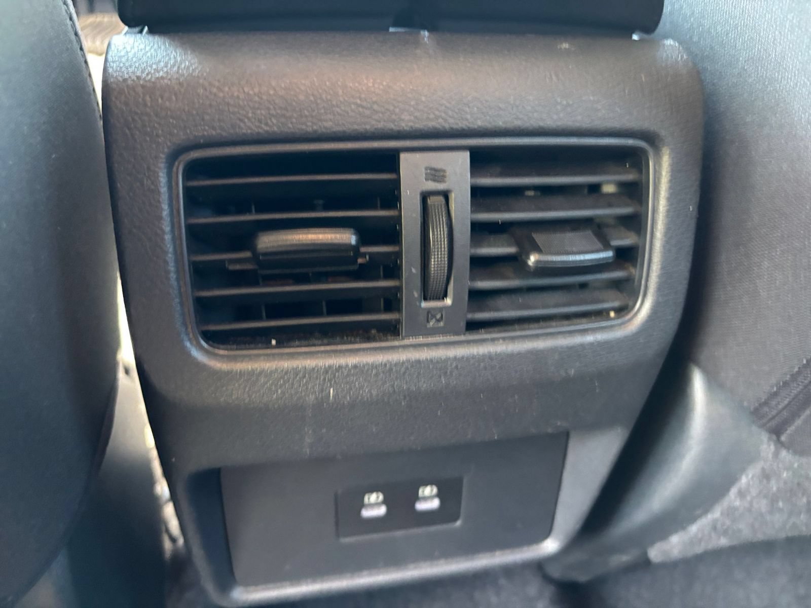 Used 2025 Nissan Rogue SV FWD image 24