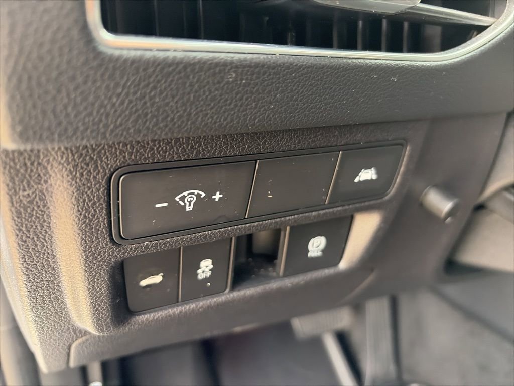 Used 2022 Hyundai Sonata Limited image 11