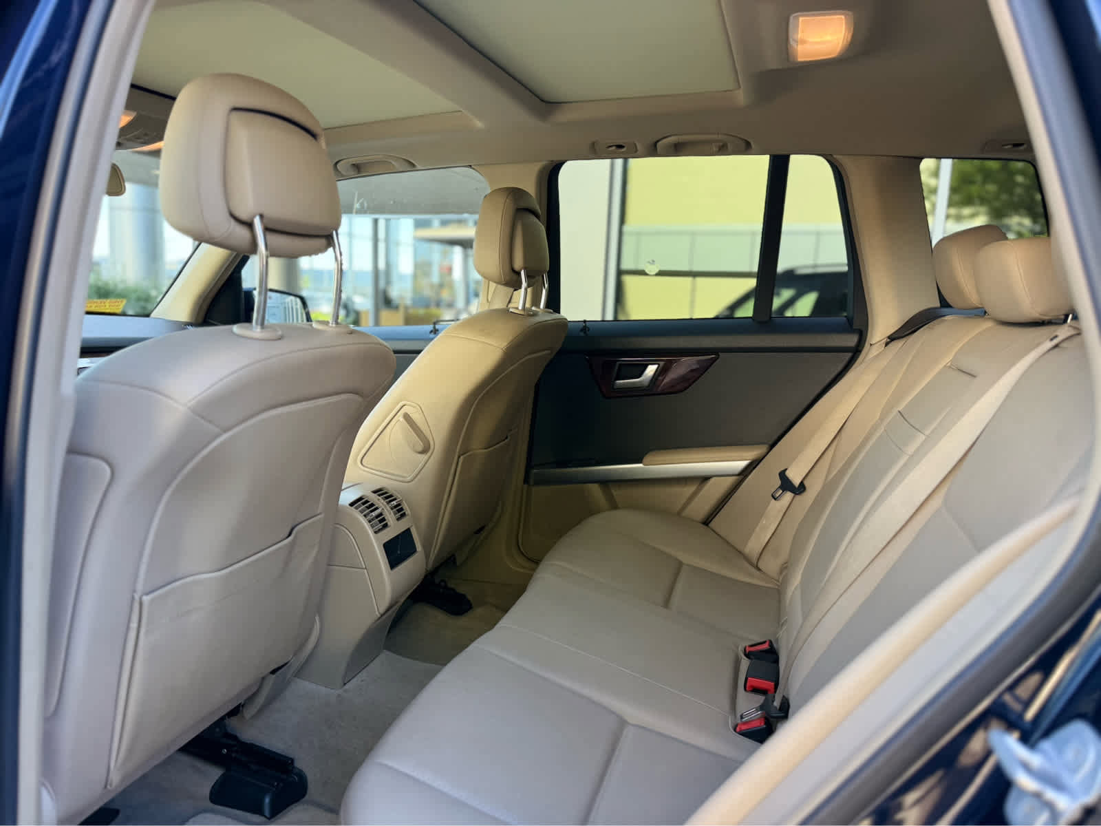 Used 2012 Mercedes-Benz GLK 350 4MATIC image 6