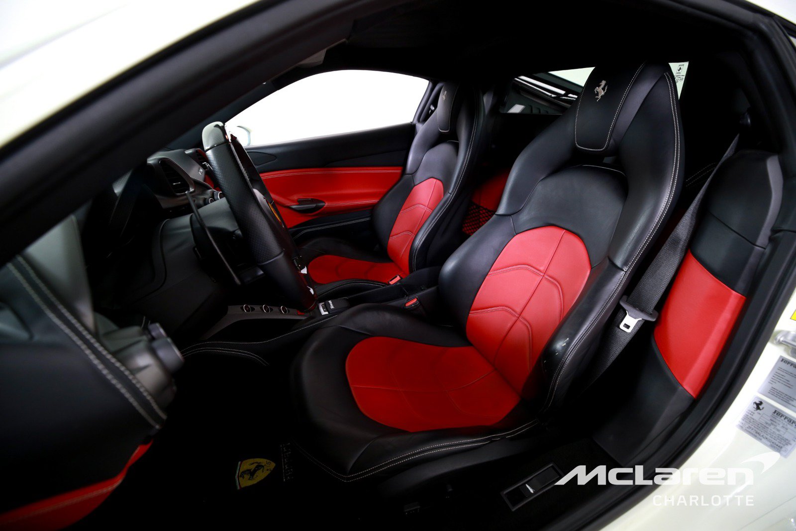 Used 2019 Ferrari 488 GTB RWD image 11