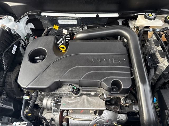 Used 2024 Chevrolet Equinox LT w/ LPO, Floor Liner Package image 39