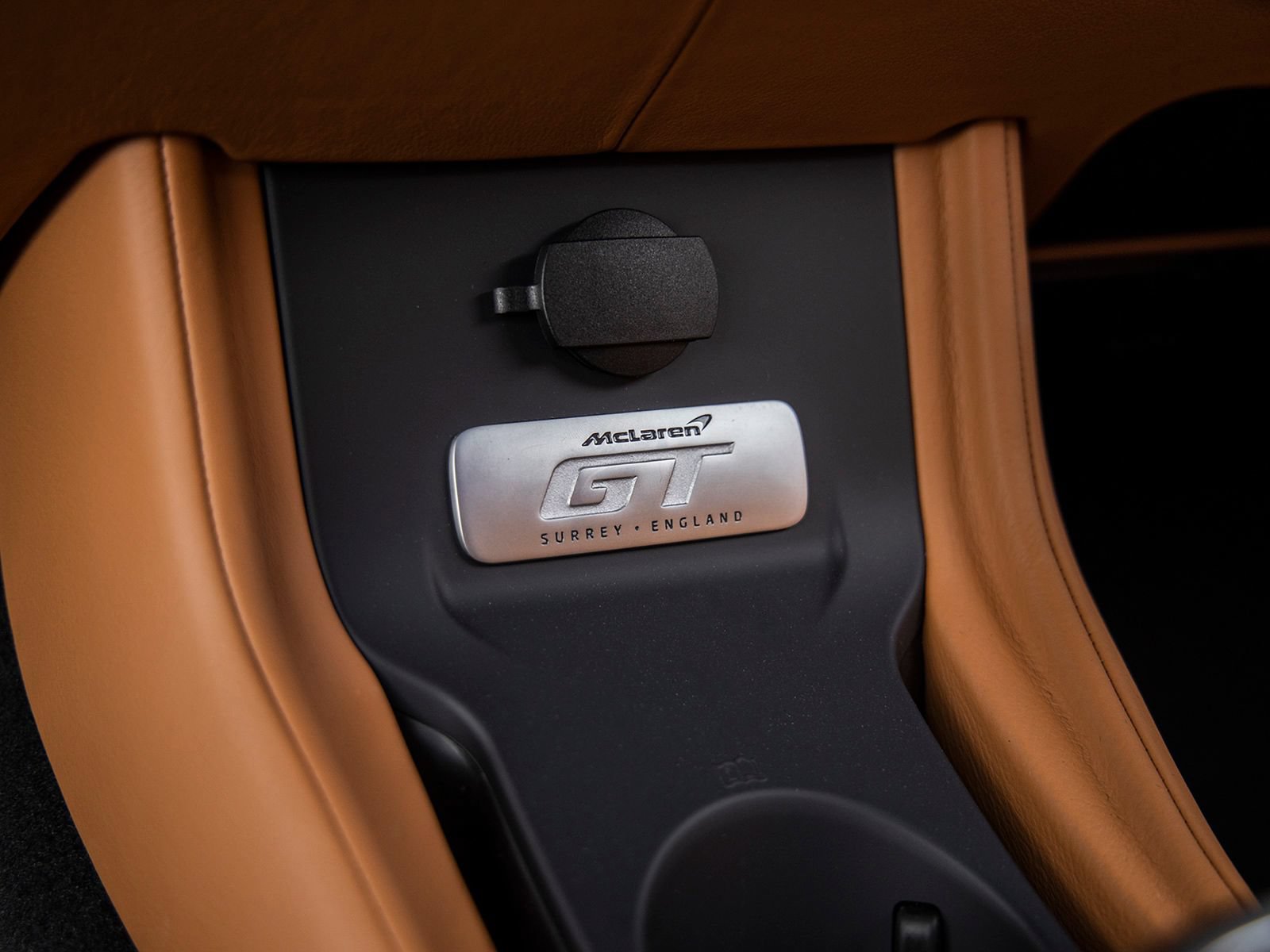 Used 2023 McLaren GT RWD image 35