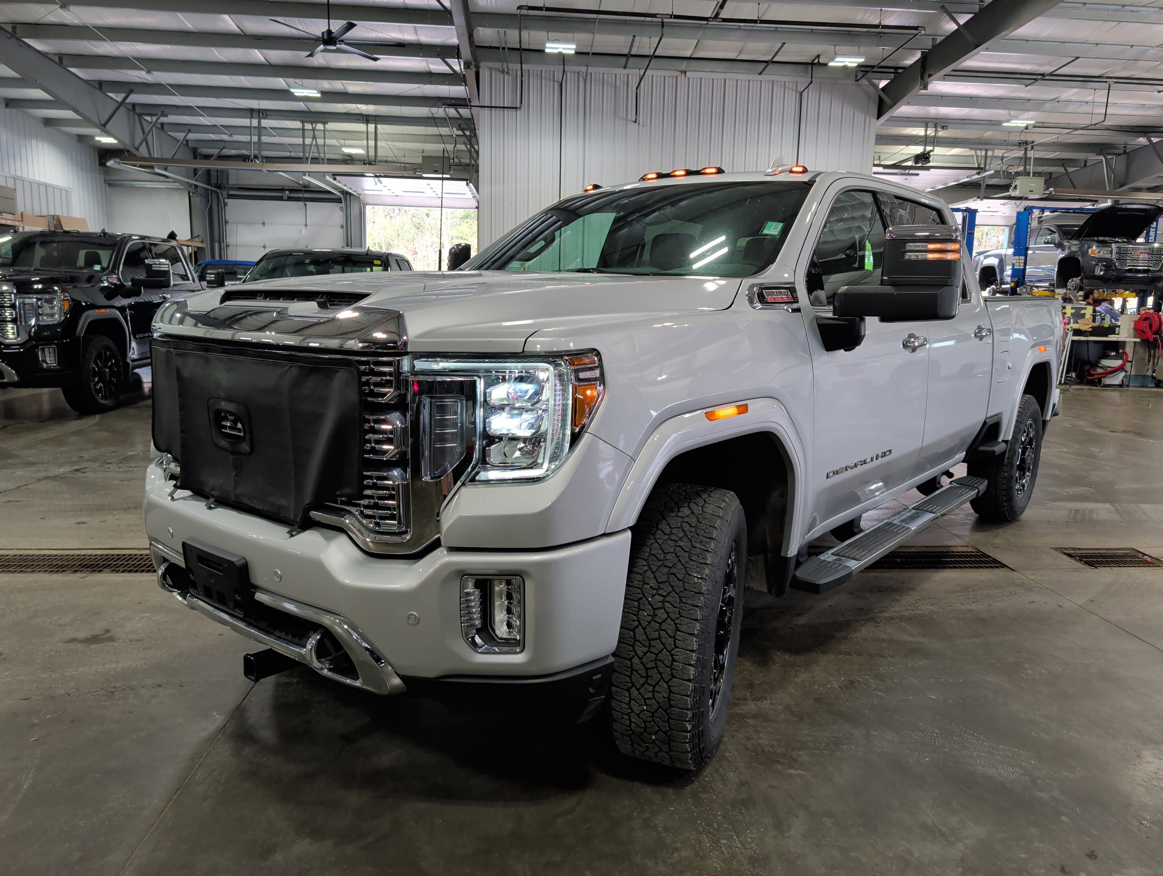 Used 2023 GMC Sierra 2500 Denali image 6