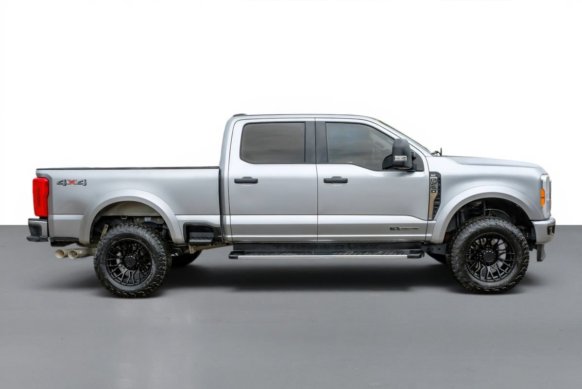 Used 2023 Ford F250 XLT AWD/4WD image 6