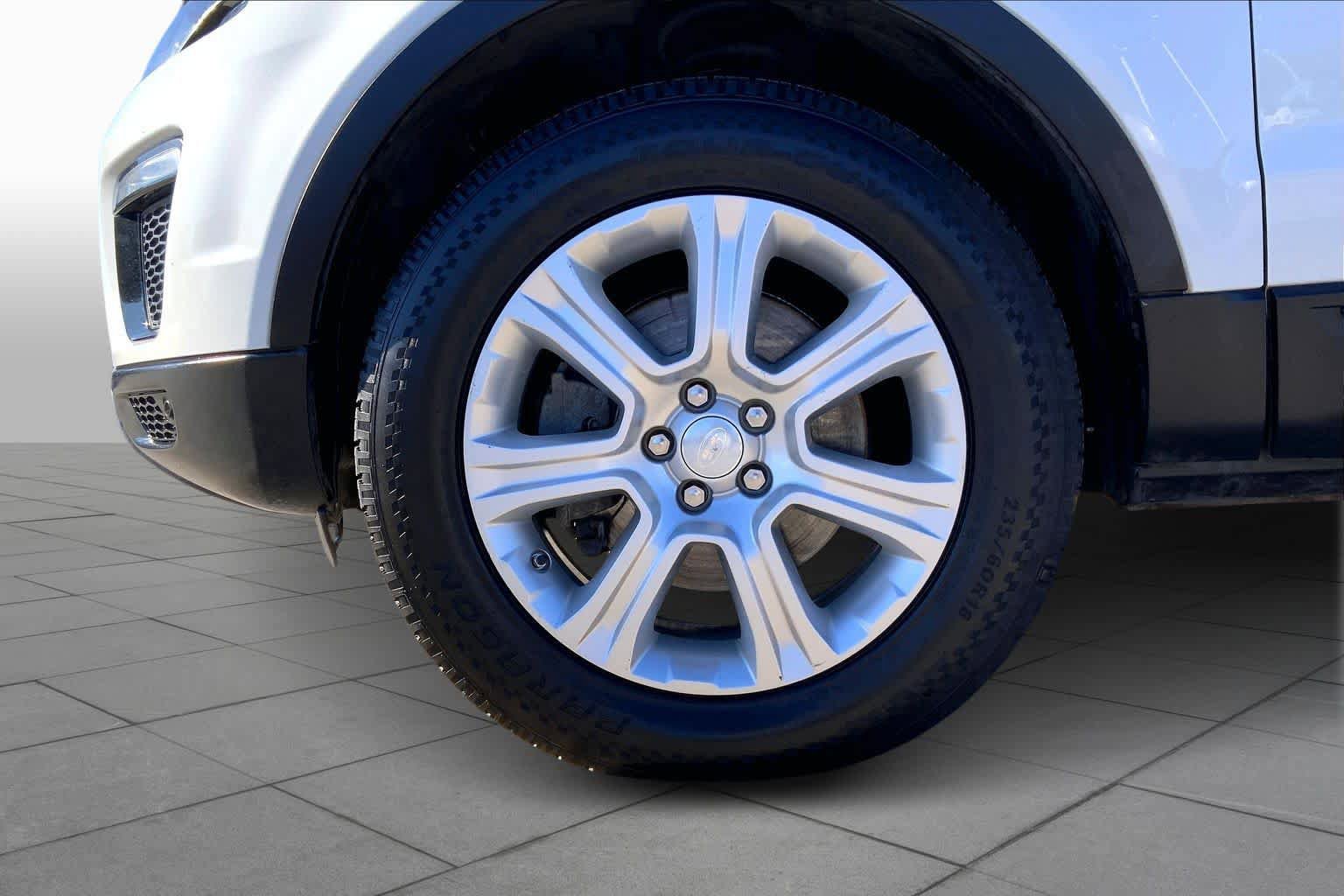 Used 2018 Land Rover Range Rover Evoque SE Premium AWD/4WD image 10