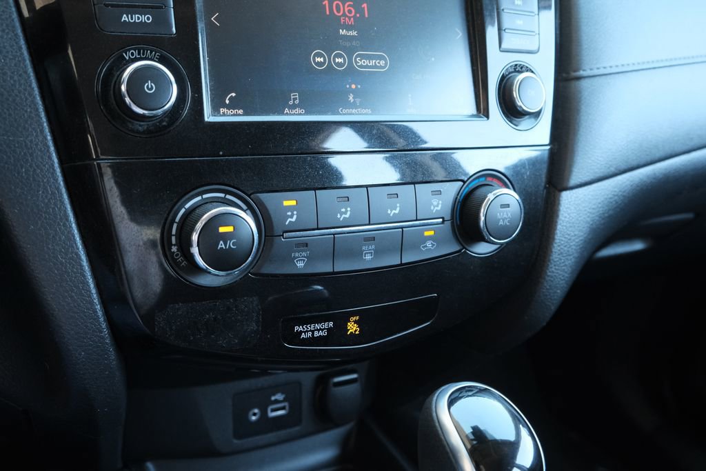 Used 2020 Nissan Rogue S FWD image 15