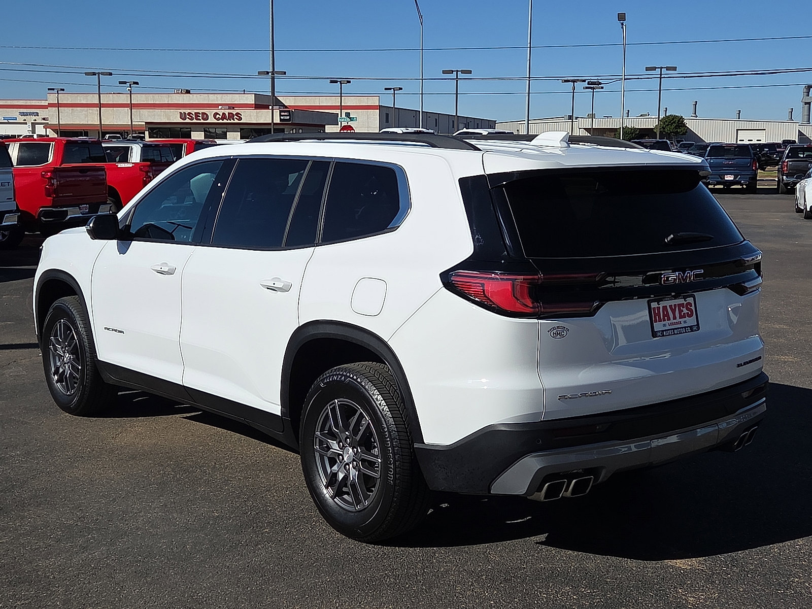 Used 2025 GMC Acadia Elevation image 3