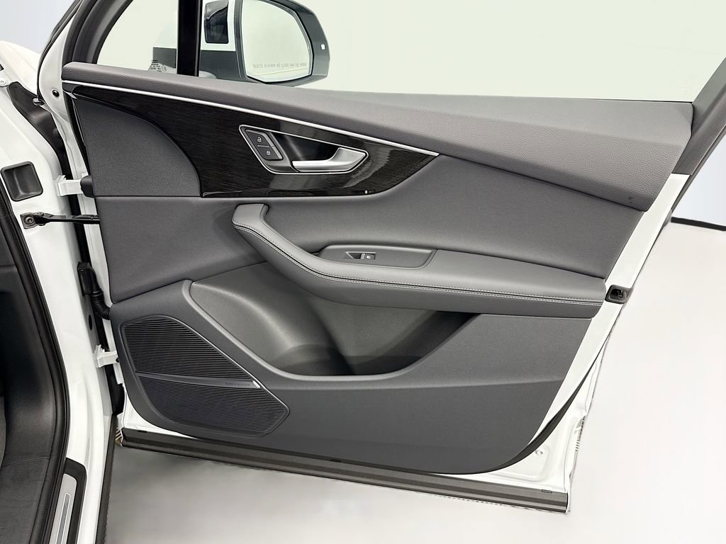 Used 2026 Audi Q7 3.0T Premium Plus w/ Premium Plus Package image 26