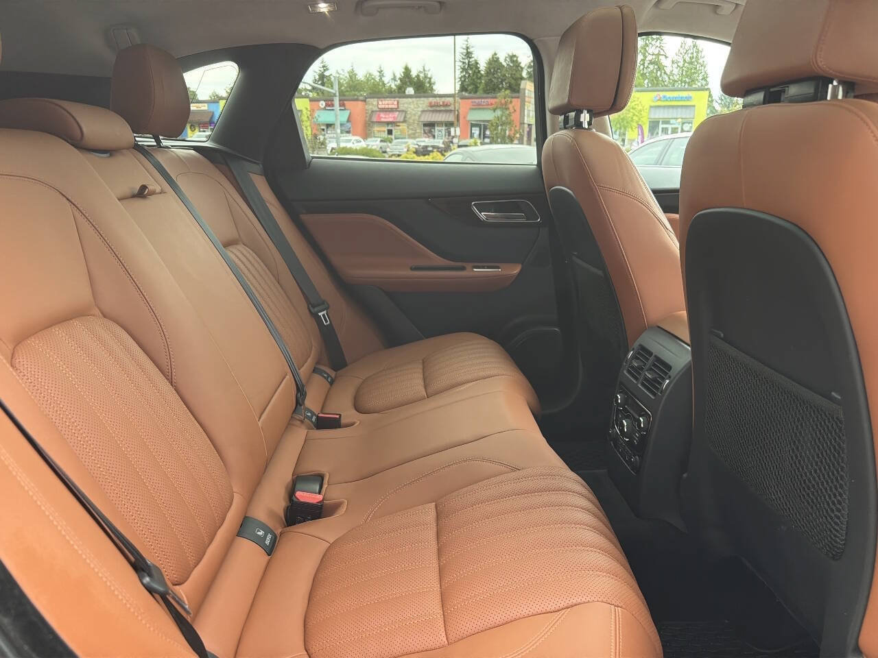 Used 2018 Jaguar F-PACE Portfolio AWD/4WD image 19