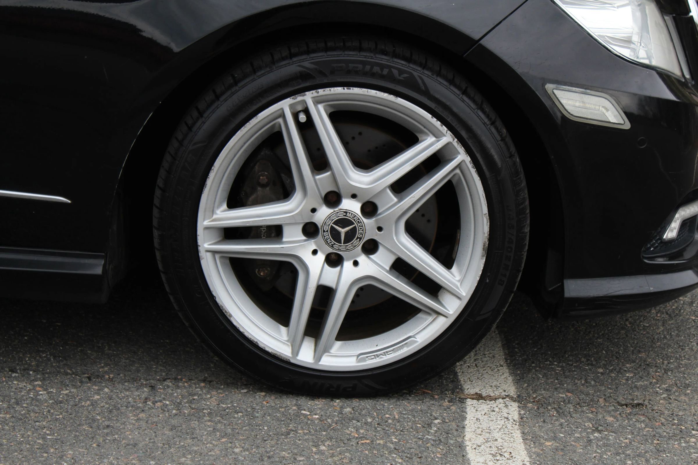 Used 2011 Mercedes-Benz E 550 4MATIC Sedan image 29