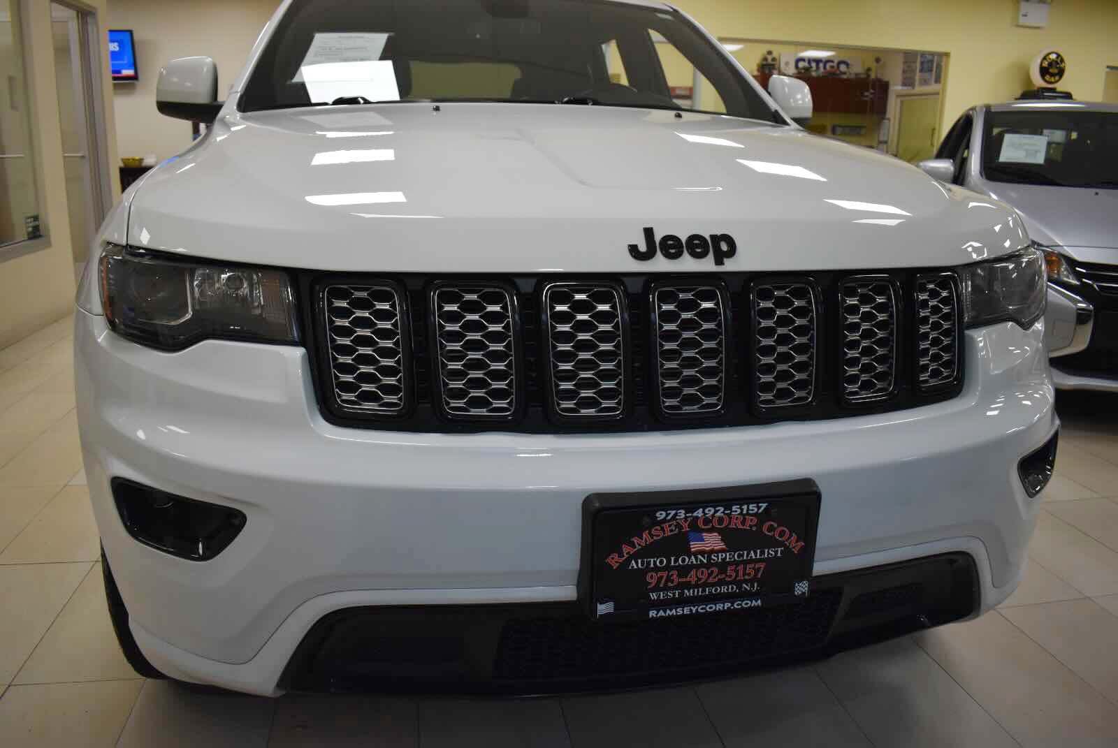 Used 2019 Jeep Grand Cherokee Altitude AWD/4WD image 62