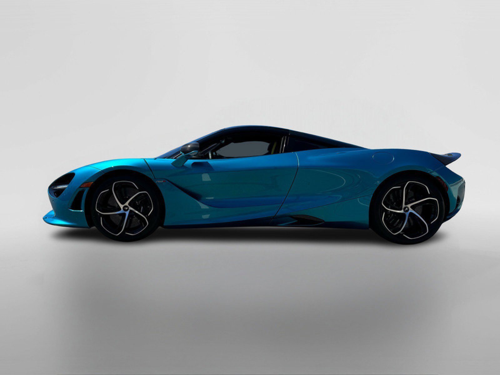 Used 2024 McLaren 750S RWD image 3