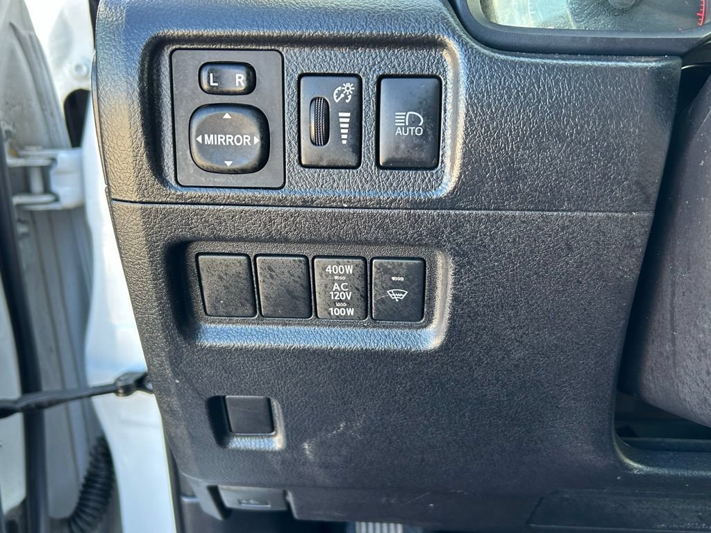 Used 2024 Toyota 4Runner TRD Off-Road Premium AWD/4WD image 16
