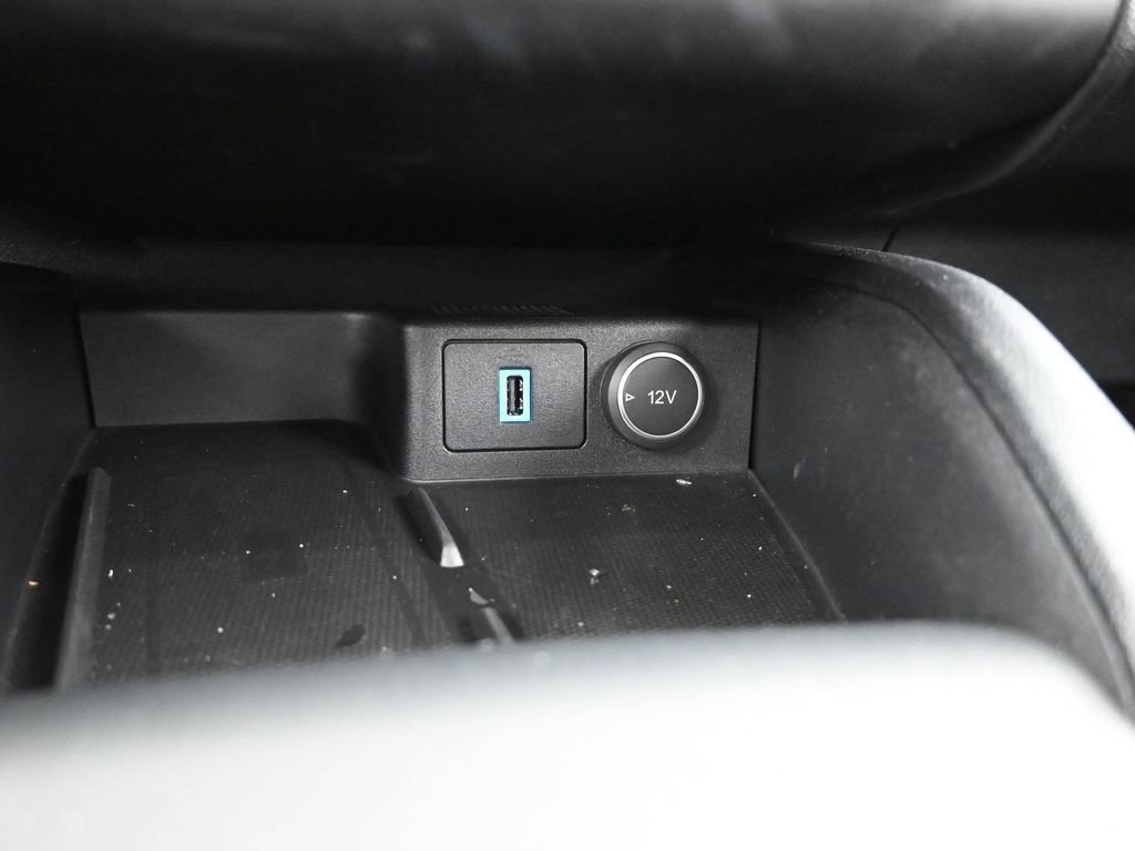 Used 2020 Ford Escape SE Sport image 18