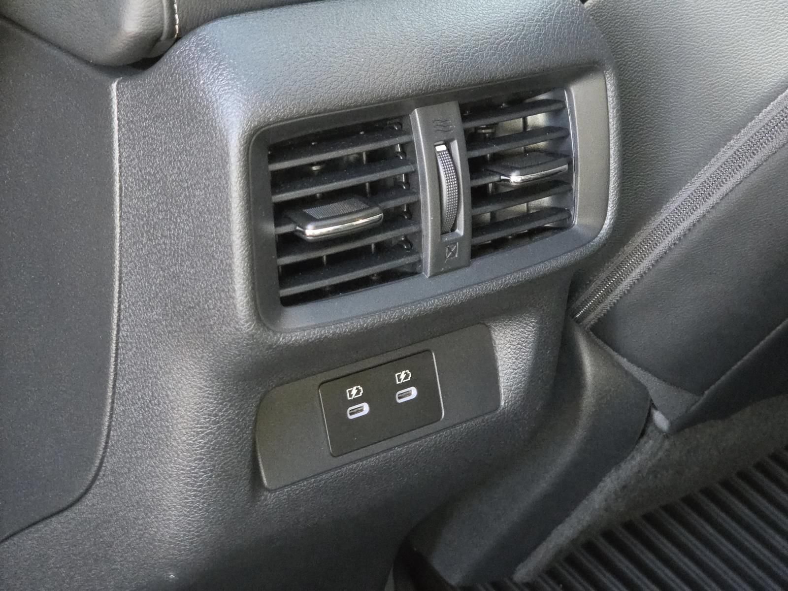 Used 2025 Nissan Murano SL AWD/4WD image 13